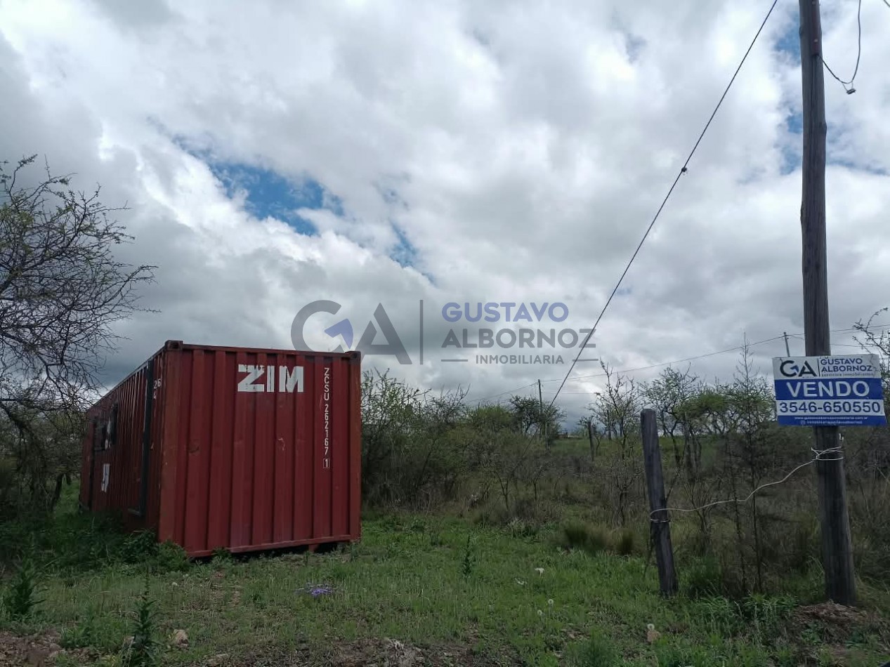 Lote mas conteiner en Villa Amancay
