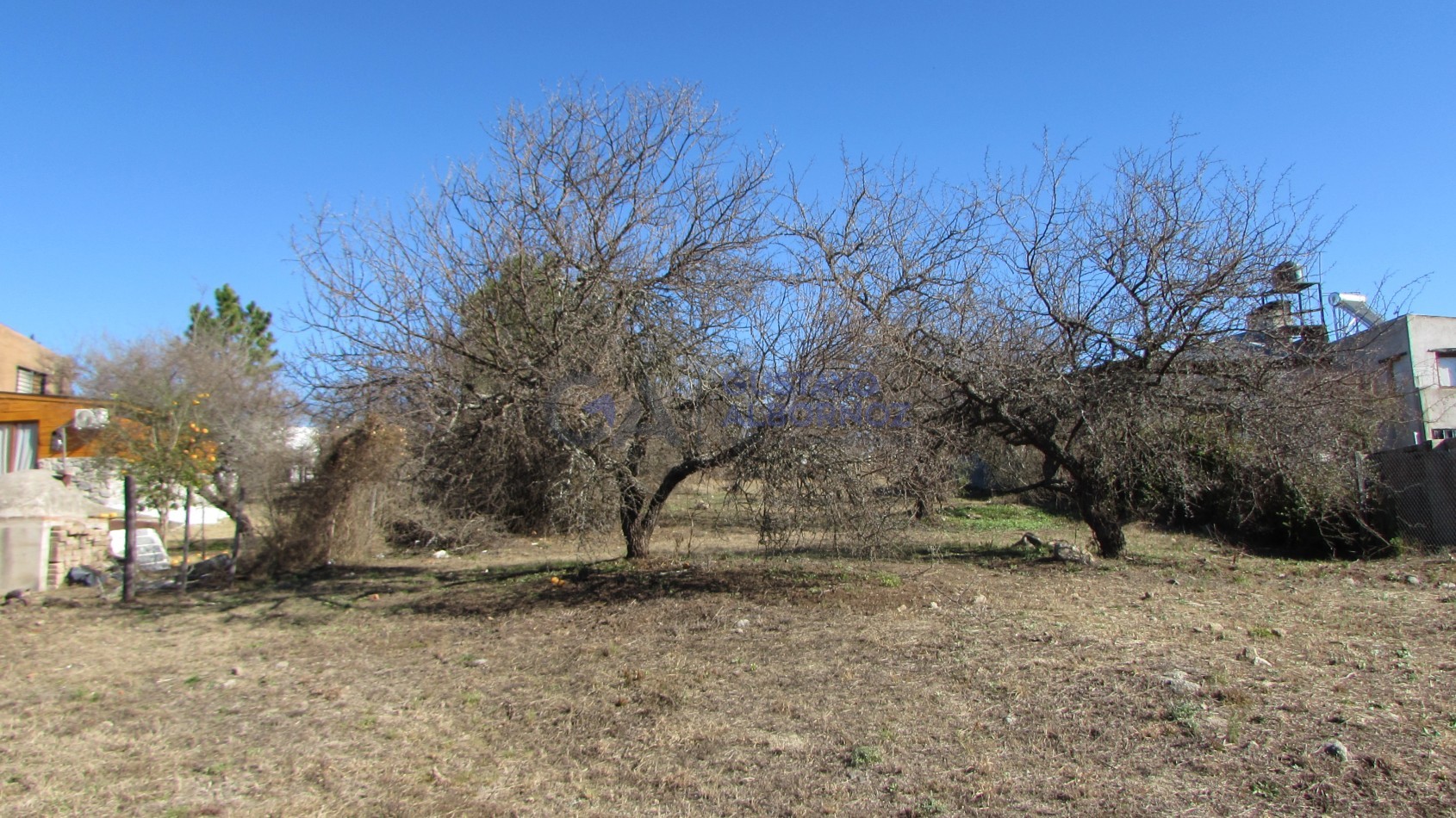 Lote en venta en Villa Amancay con costa de rio