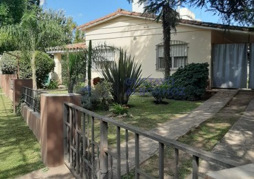 Casa de 3 dormitorios con pileta y amplio terreno en Corcovado